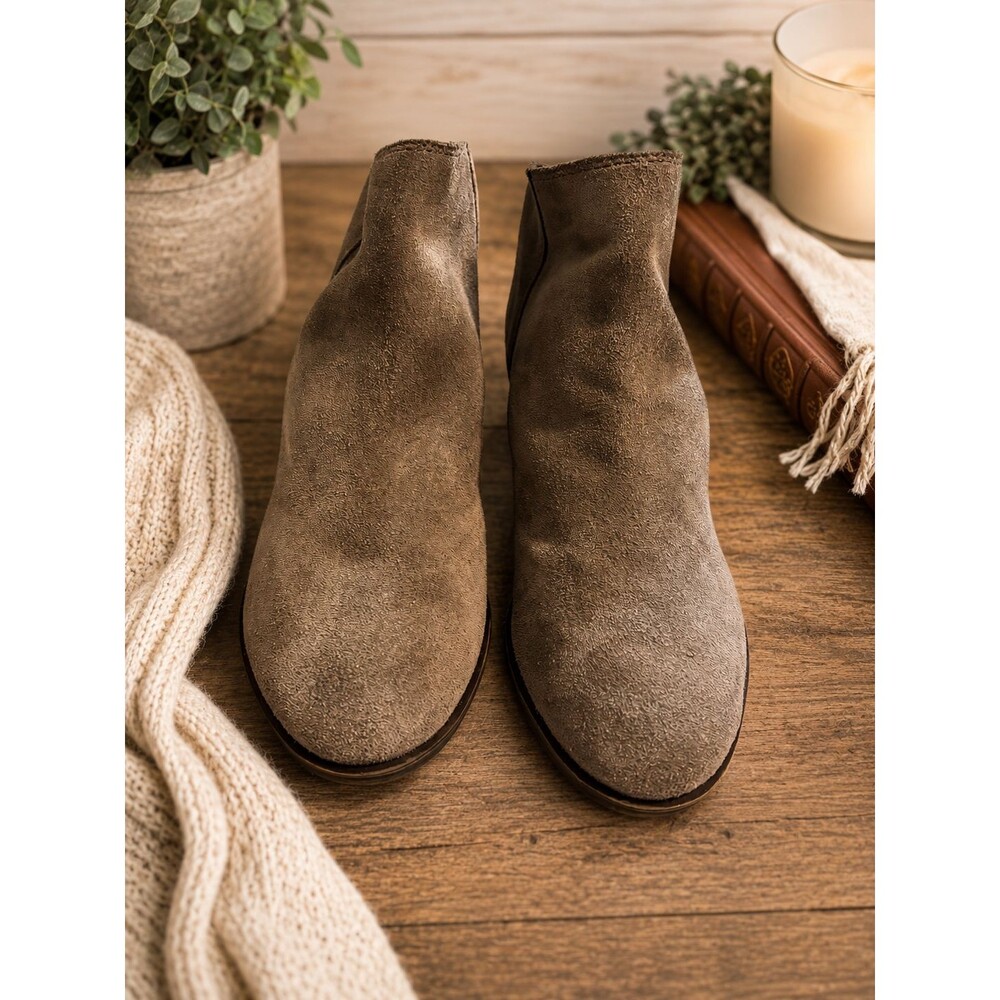 Lucky Brand Bremma Women’s Size 8M Taupe Suede Back Zip Ankle Booties